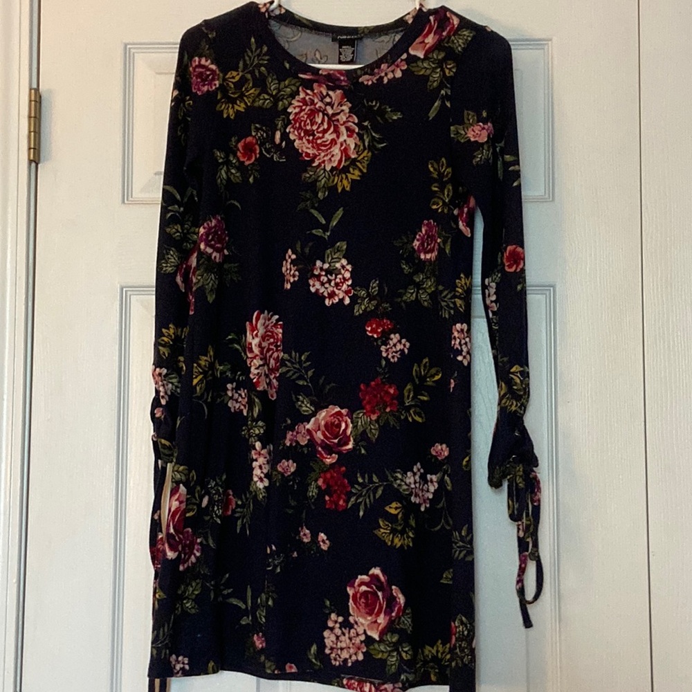 Floral long sleeve dress